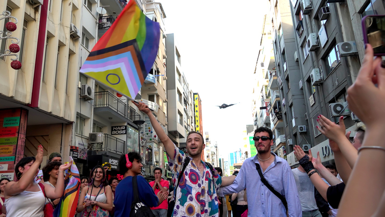De LGBTQIA+ a SOGIESC: Reformulación de la sexualidad, el género y los derechos humanos